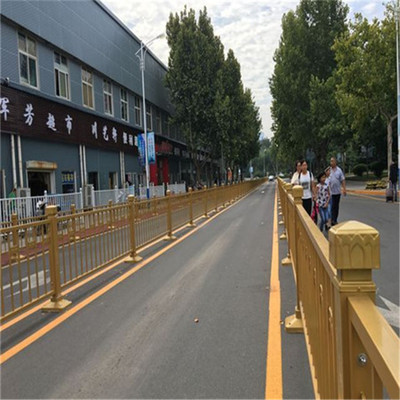 吉林交通護欄制作 道路花箱護欄的創新設計與公路安全應用